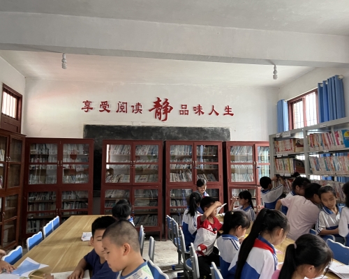 爱心图书室项目